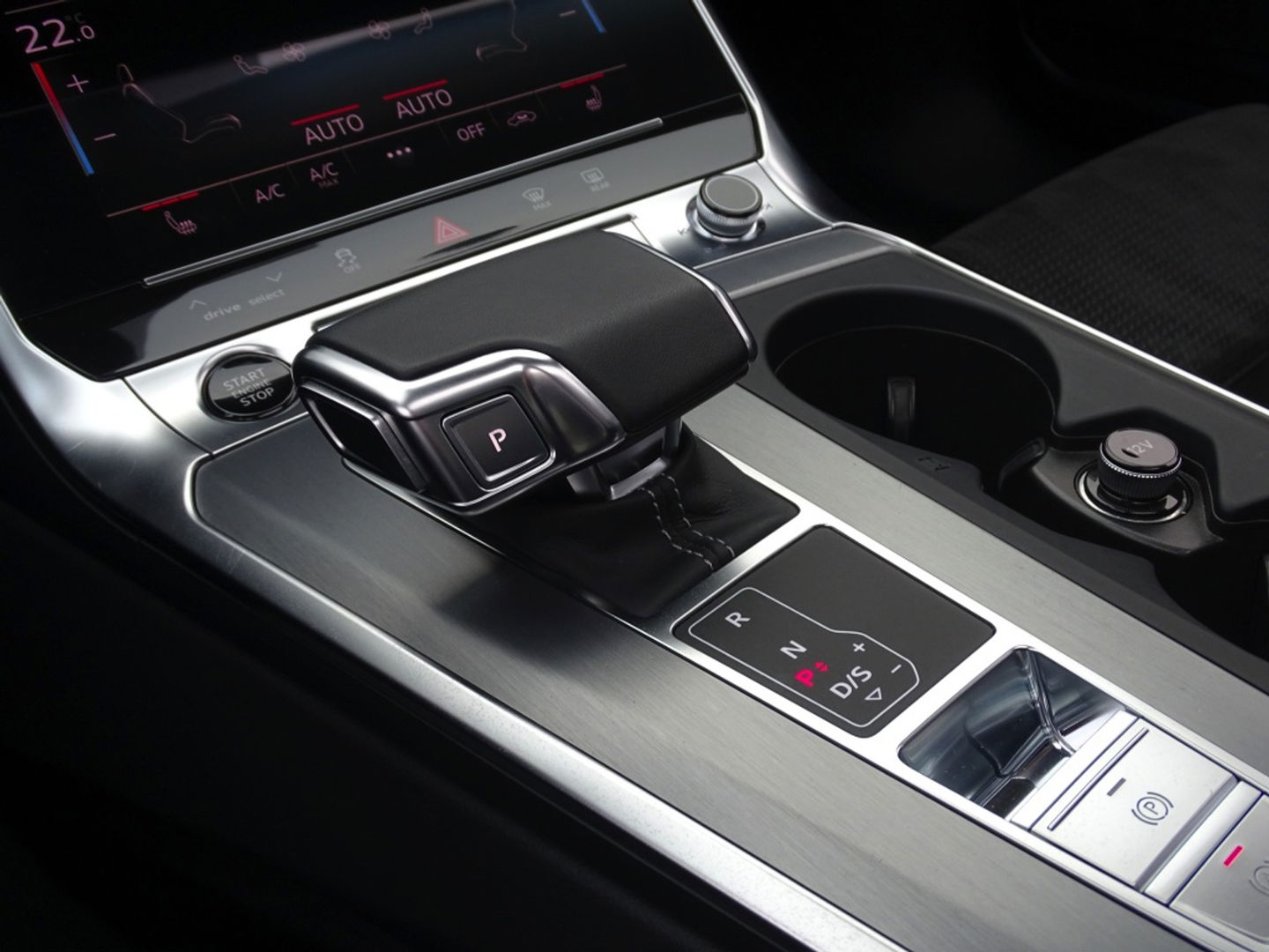 Audi A6 Avant 55 TFSI e 367PK Quattro Comp. / S-ed / 360° / B&O / LED