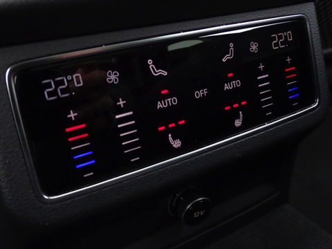 Audi A6 Avant 55 TFSI e 367PK Quattro Comp. / S-ed / 360° / B&O / LED