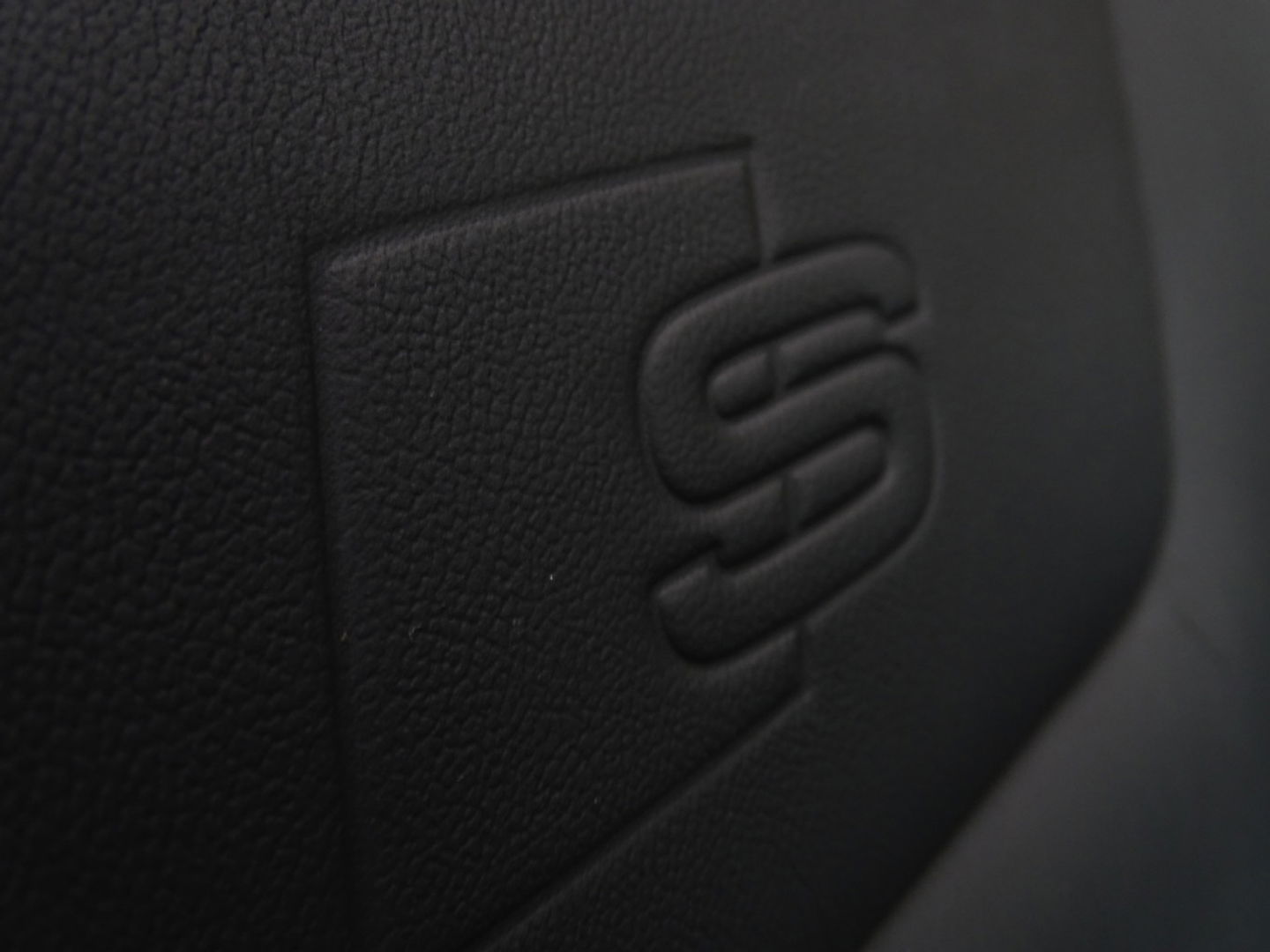 Audi A6 Avant 55 TFSI e 367PK Quattro Comp. / S-ed / 360° / B&O / LED