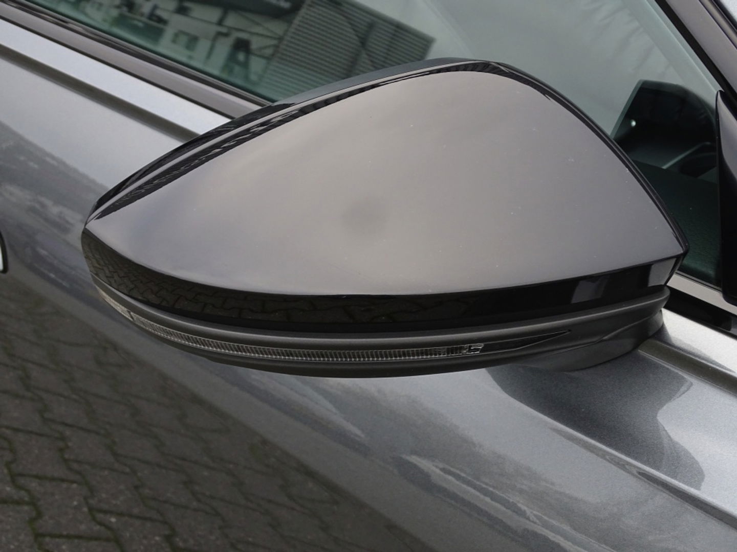 Audi A6 Avant 55 TFSI e 367PK Quattro Comp. / S-ed / 360° / B&O / LED