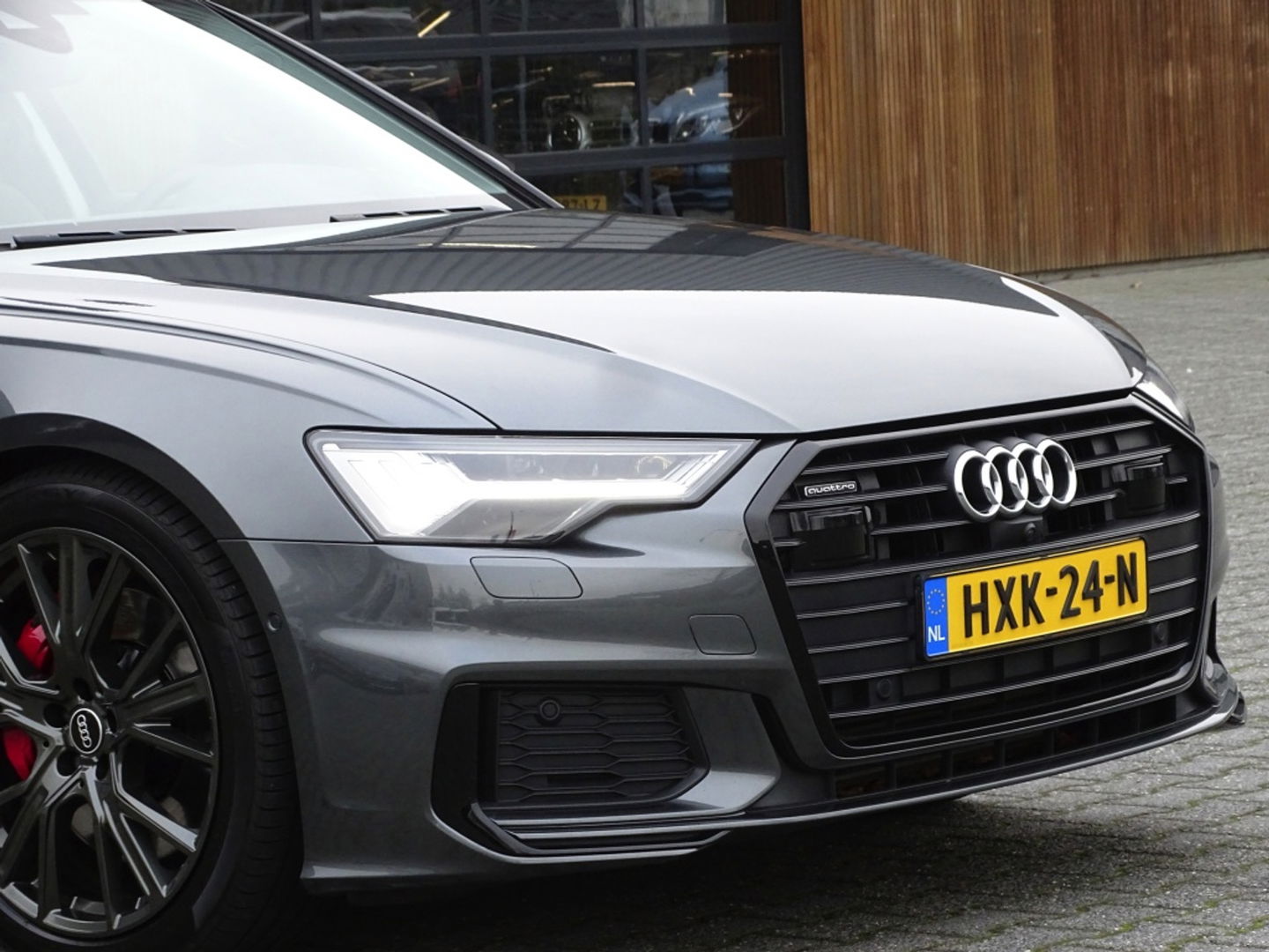 Audi A6 Avant 55 TFSI e 367PK Quattro Comp. / S-ed / 360° / B&O / LED