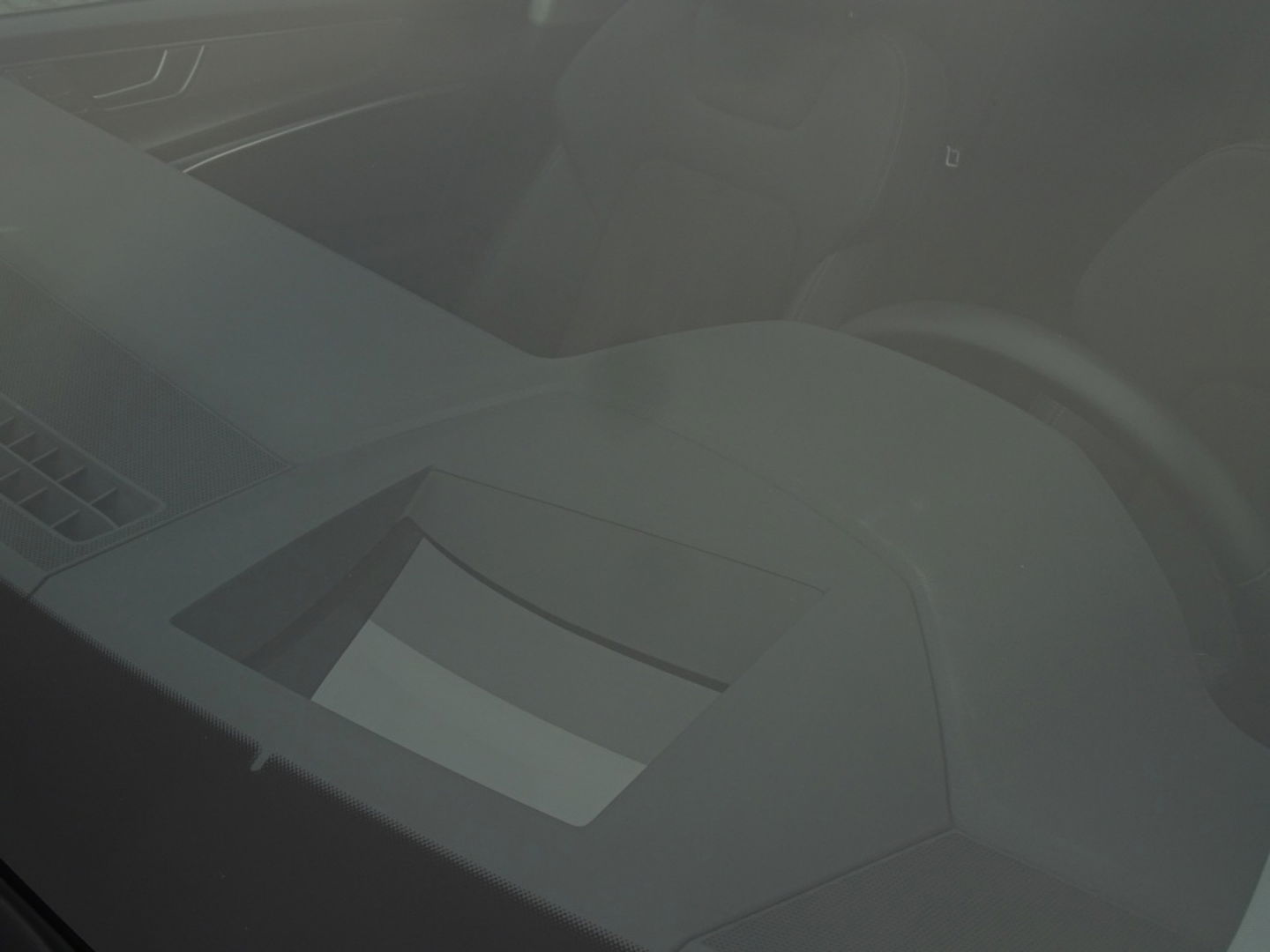 Audi A6 Avant 55 TFSI e 367PK Quattro Comp. / S-ed / 360° / B&O / LED