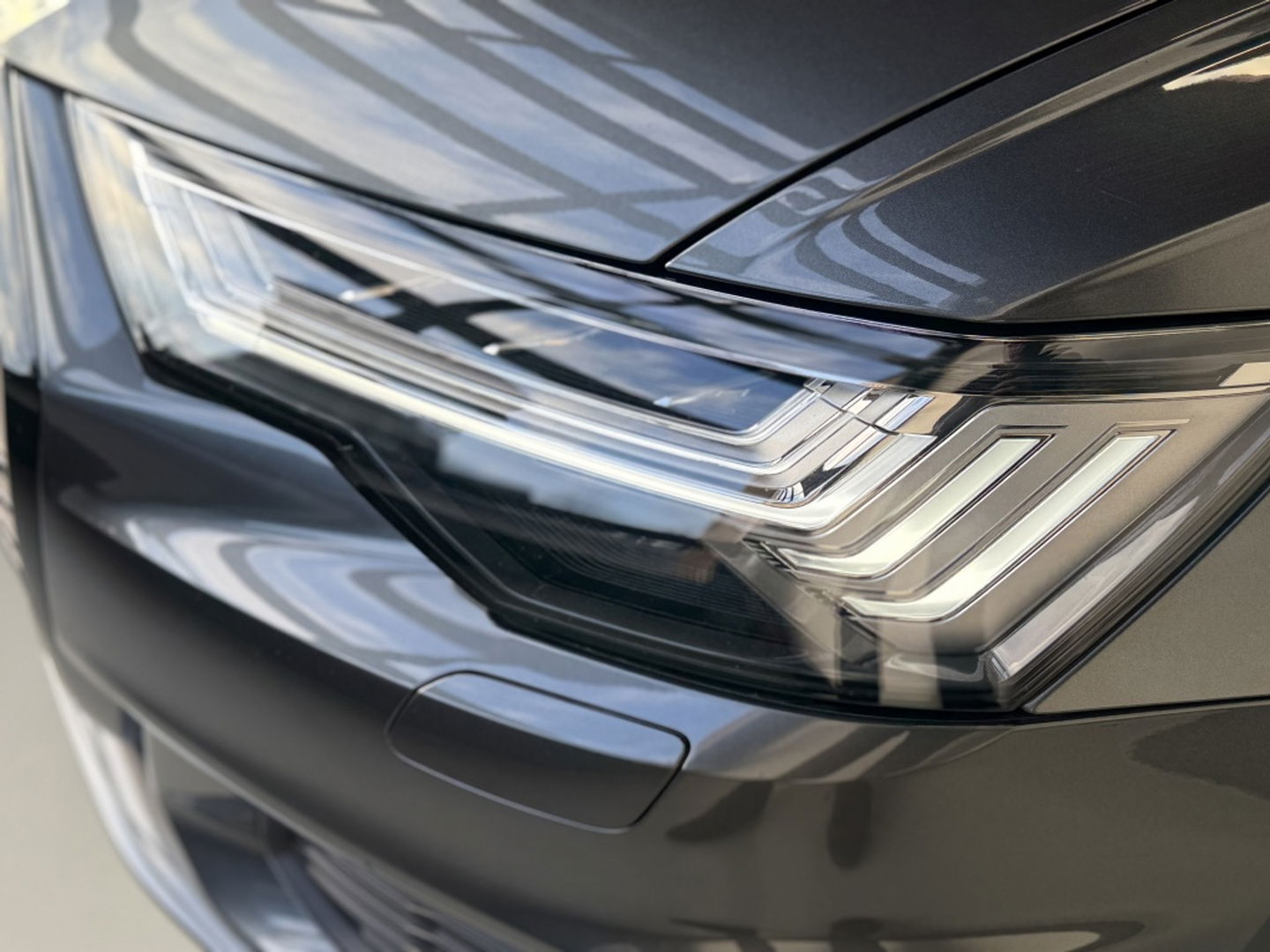 Audi A6 Avant 55 TFSI e 367PK Quattro Comp. / S-ed / 360° / B&O / LED