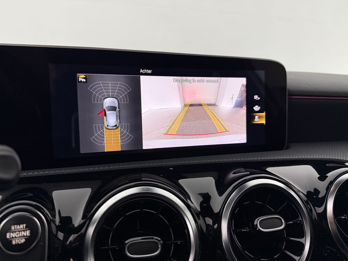 Mercedes-Benz A-Klasse 180 AMG | Pano | Virtual | Camera | Cruise | Carplay | Stoelverw. | Navi | NAP