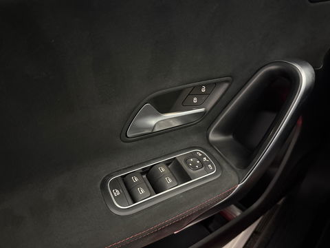 Mercedes-Benz A-Klasse 180 AMG | Pano | Virtual | Camera | Cruise | Carplay | Stoelverw. | Navi | NAP