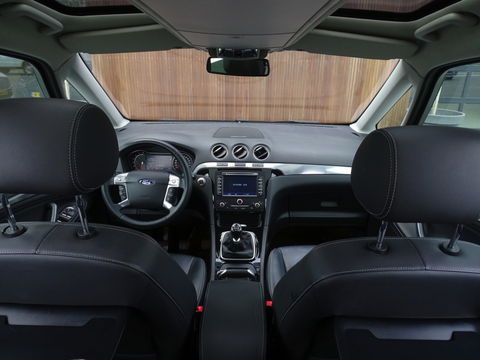 Ford Galaxy 1.6 SCTi 161PK / Platinum Edit. / NAP / 7 Pers / pano *NAP*