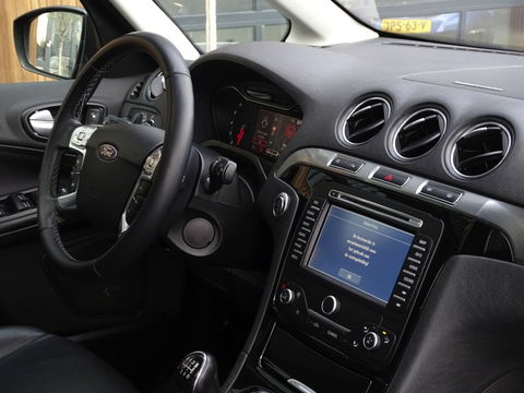 Ford Galaxy 1.6 SCTi 161PK / Platinum Edit. / NAP / 7 Pers / pano *NAP*