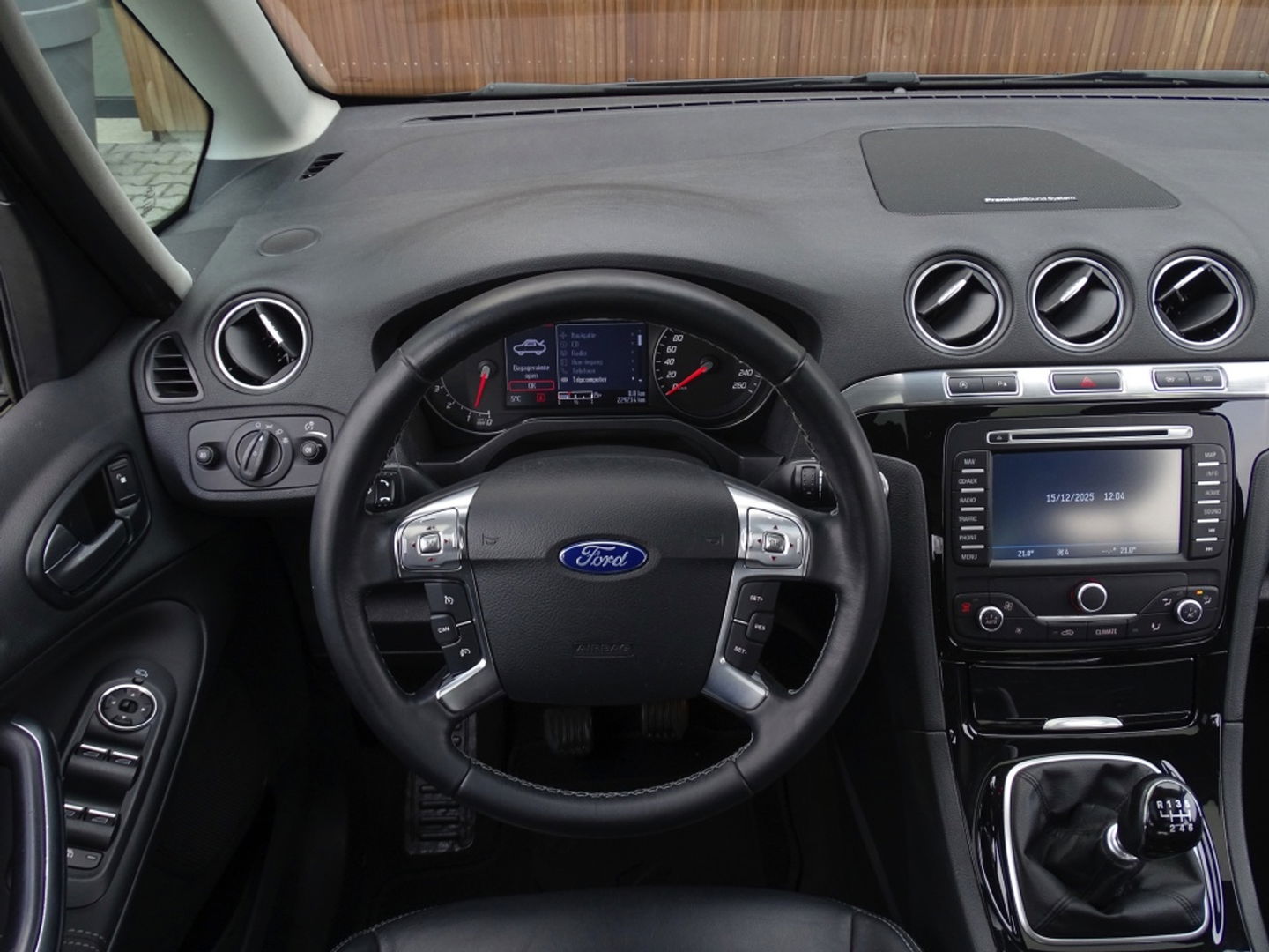 Ford Galaxy 1.6 SCTi 161PK / Platinum Edit. / NAP / 7 Pers / pano *NAP*