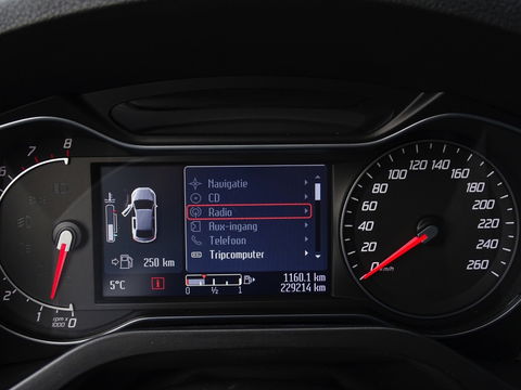 Ford Galaxy 1.6 SCTi 161PK / Platinum Edit. / NAP / 7 Pers / pano *NAP*