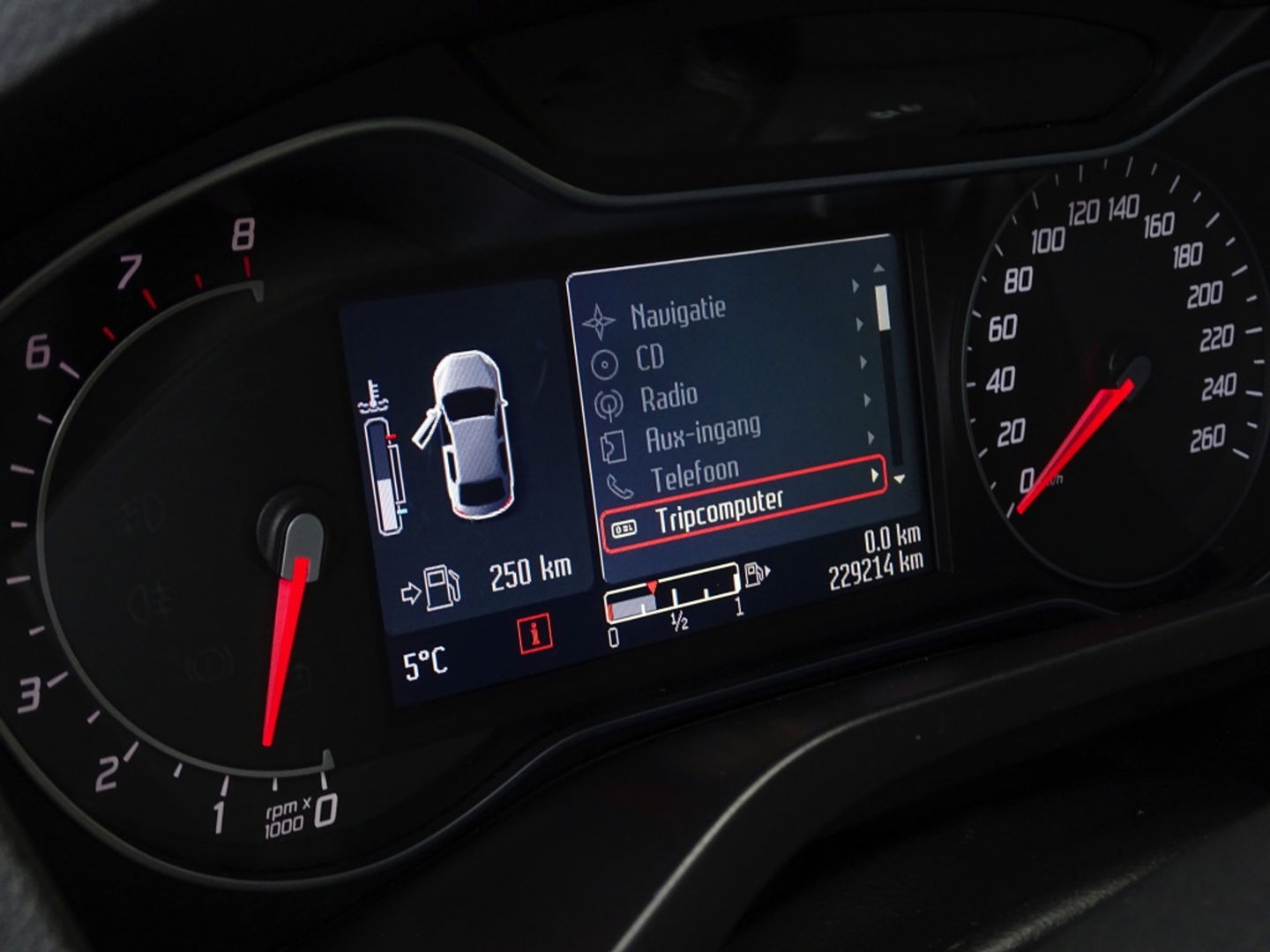 Ford Galaxy 1.6 SCTi 161PK / Platinum Edit. / NAP / 7 Pers / pano *NAP*