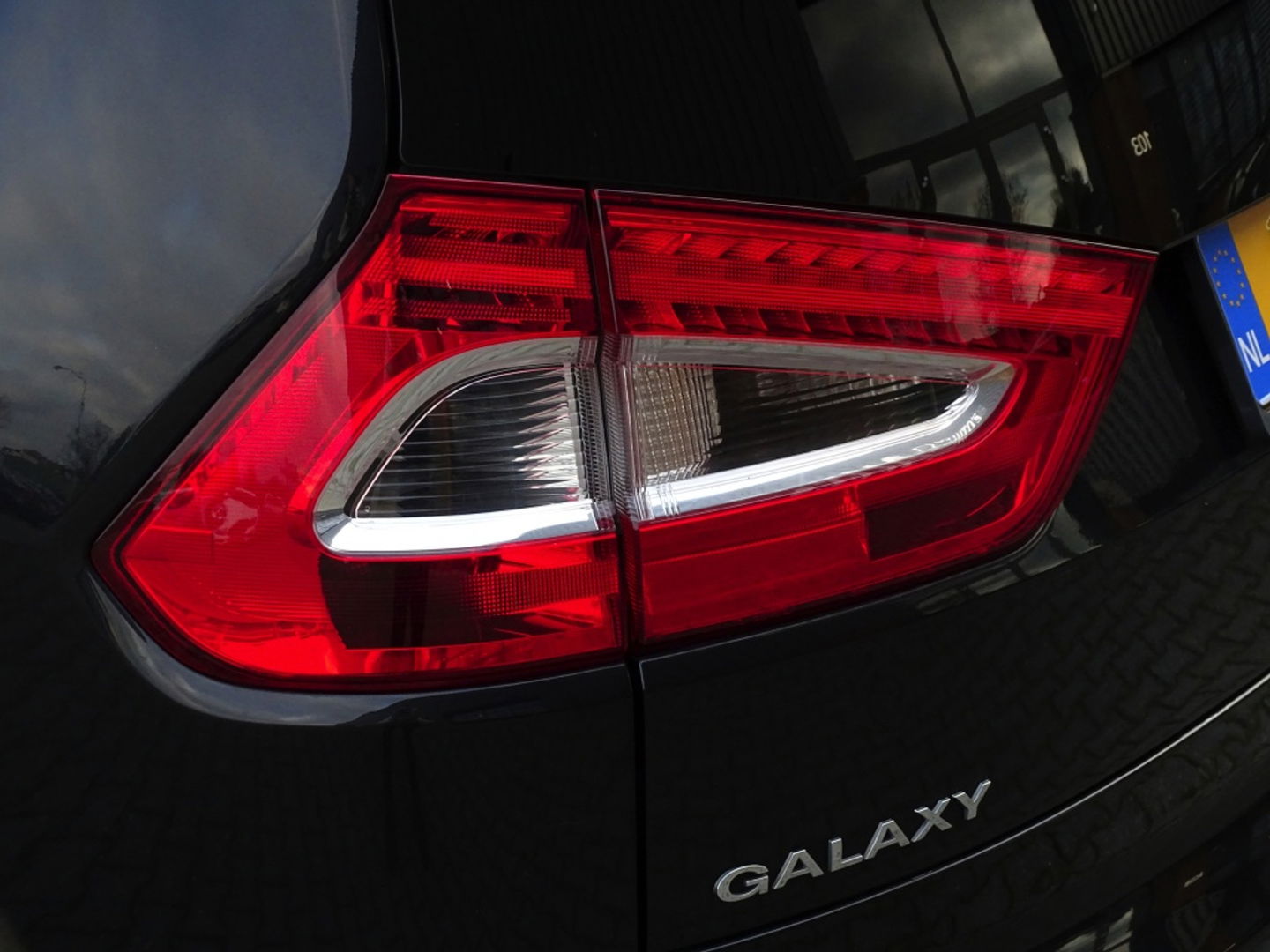 Ford Galaxy 1.6 SCTi 161PK / Platinum Edit. / NAP / 7 Pers / pano *NAP*