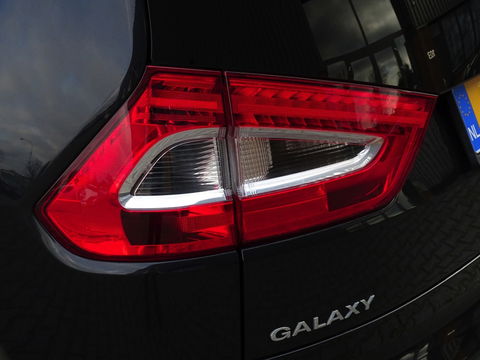 Ford Galaxy 1.6 SCTi 161PK / Platinum Edit. / NAP / 7 Pers / pano *NAP*