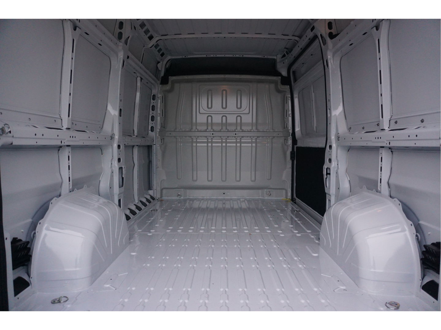 Fiat Ducato Maxi 35 2.2 140PK L2H2 BPM VRIJ!! Apple CP / Android A, Camera, Cruise, 270° Deur!! NR. J03*