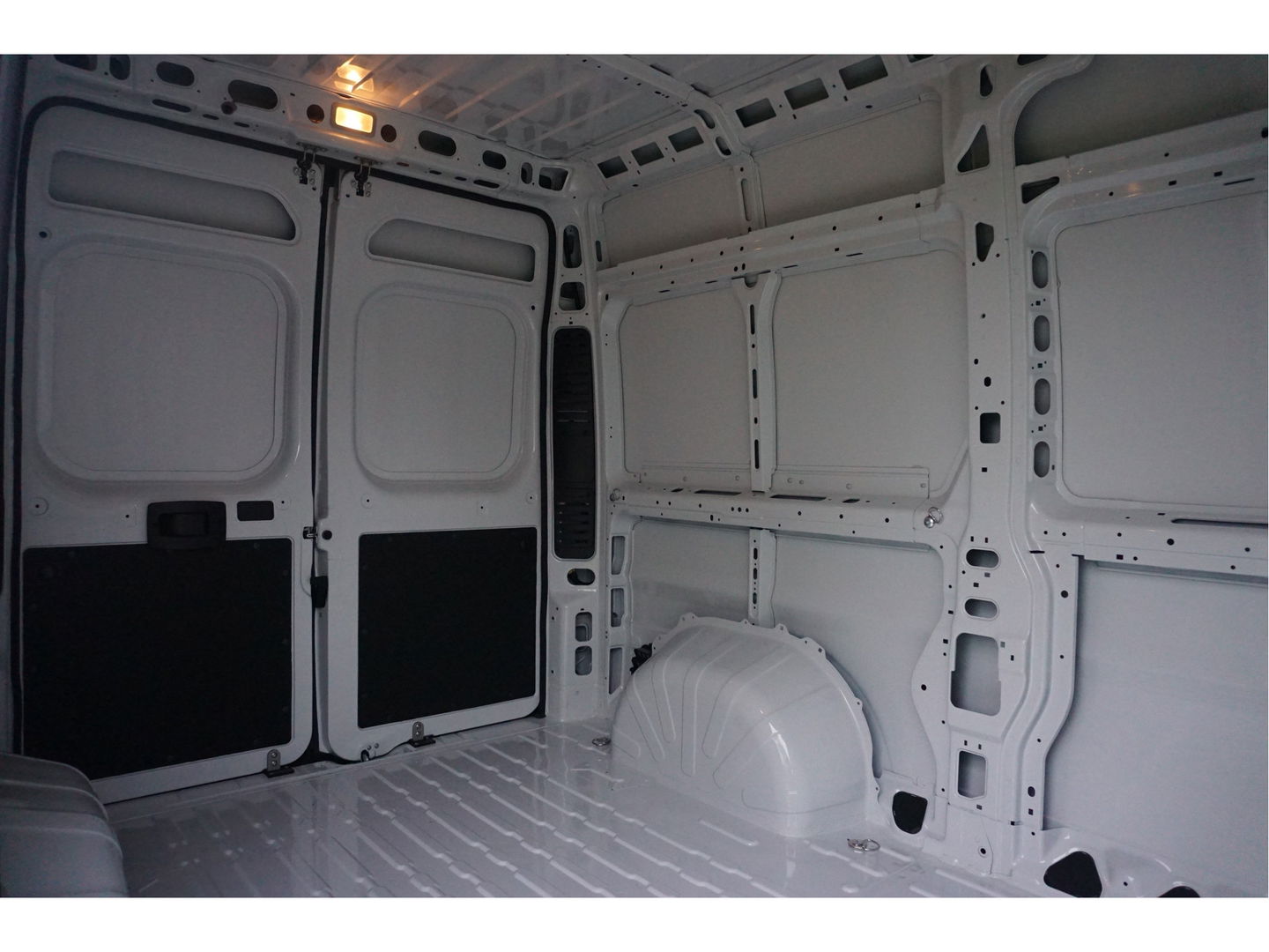 Fiat Ducato Maxi 35 2.2 140PK L2H2 BPM VRIJ!! Apple CP / Android A, Camera, Cruise, 270° Deur!! NR. J03*