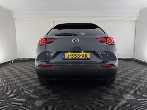 Mazda MX-30 e-SkyActiv 145 First Edition 36 kWh {SOH-92%} (INCL-BTW) *LEATHER-MICROFIBRE | FULL-LED | NAVI-FULLMAP | CCS-FASTLOADER | KEYLESS | BLIND-SPOT |  ADAPT.-CRUISE | HEAD-UP | CAMERA | DIGI-COCKPIT | MEMORY-PACK | SHIFT-PADDLES | ...