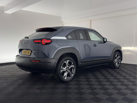 Mazda MX-30 e-SkyActiv 145 First Edition 36 kWh {SOH-92%} (INCL-BTW) *LEATHER-MICROFIBRE | FULL-LED | NAVI-FULLMAP | CCS-FASTLOADER | KEYLESS | BLIND-SPOT |  ADAPT.-CRUISE | HEAD-UP | CAMERA | DIGI-COCKPIT | MEMORY-PACK | SHIFT-PADDLES | ...