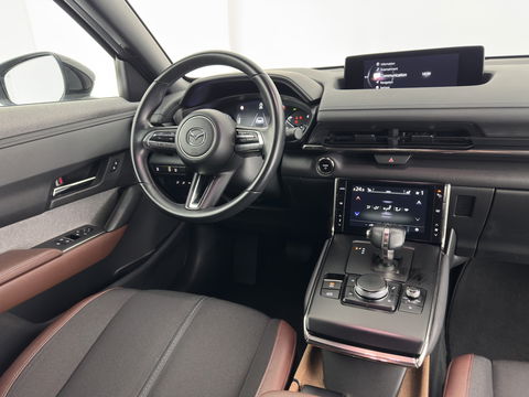 Mazda MX-30 e-SkyActiv 145 First Edition 36 kWh {SOH-92%} (INCL-BTW) *LEATHER-MICROFIBRE | FULL-LED | NAVI-FULLMAP | CCS-FASTLOADER | KEYLESS | BLIND-SPOT |  ADAPT.-CRUISE | HEAD-UP | CAMERA | DIGI-COCKPIT | MEMORY-PACK | SHIFT-PADDLES | ...