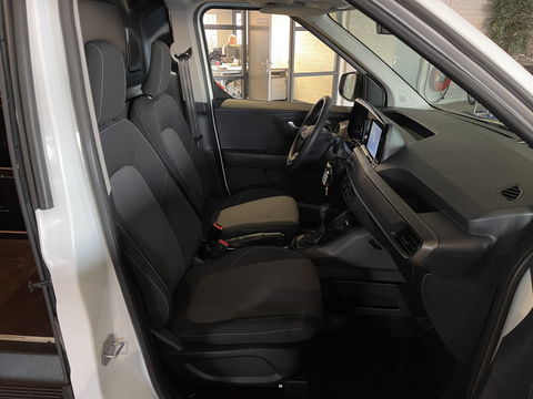 Ford Transit Courier 1.0 EcoBoost Trend benzine grijs kenteken / zo goed als nieuw / fabrieksgarantie tot 07-03-2026 / vaste prijs rijklaar € 19.950 ex / lease vanaf € 336 / direct leverbaar