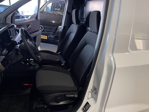 Ford Transit Courier 1.0 EcoBoost Trend benzine grijs kenteken / zo goed als nieuw / fabrieksgarantie tot 07-03-2026 / vaste prijs rijklaar € 19.950 ex / lease vanaf € 336 / direct leverbaar