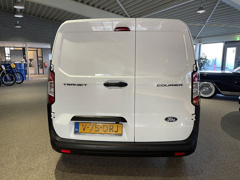 Ford Transit Courier 1.0 EcoBoost Trend benzine grijs kenteken / zo goed als nieuw / fabrieksgarantie tot 07-03-2026 / vaste prijs rijklaar € 19.950 ex / lease vanaf € 336 / direct leverbaar