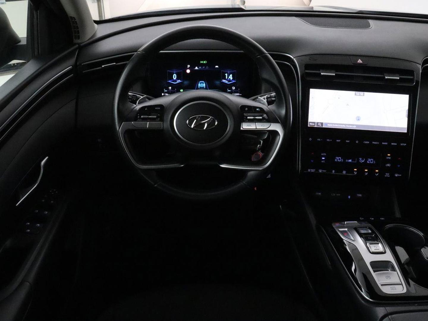 Hyundai Tucson 1.6 T-GDI PHEV Comfort 4WD | Trekhaak | Carplay | Adaptive cruise | Camera | Climate control | Navigatie | Digital Cockpit | Plug In