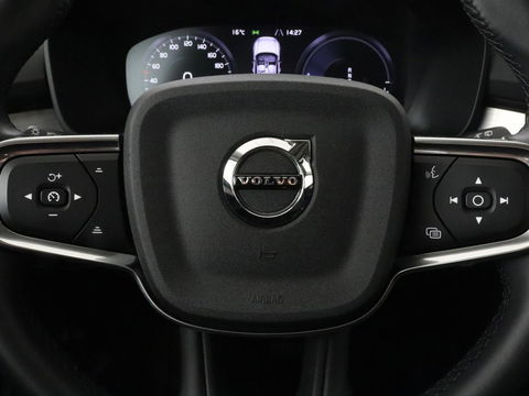 Volvo XC40 1.5 T5 Recharge Inscription | Trekhaak | Stoelverwarming | Adaptive cruise | Camera | Carplay | Navigatie | Full LED | Climate control | PHEV | Plug In