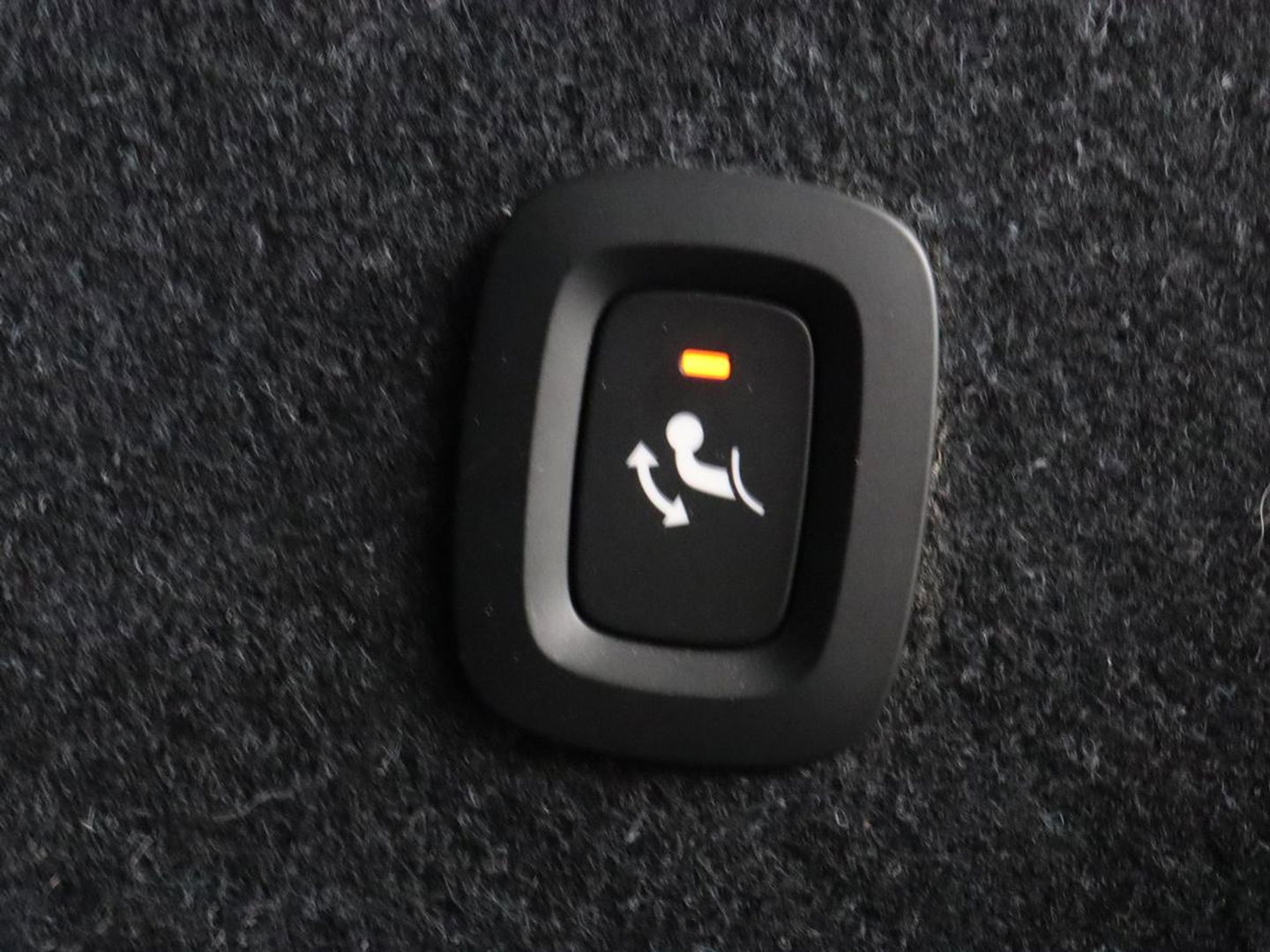 Volvo XC40 1.5 T5 Recharge Inscription | Trekhaak | Stoelverwarming | Adaptive cruise | Camera | Carplay | Navigatie | Full LED | Climate control | PHEV | Plug In