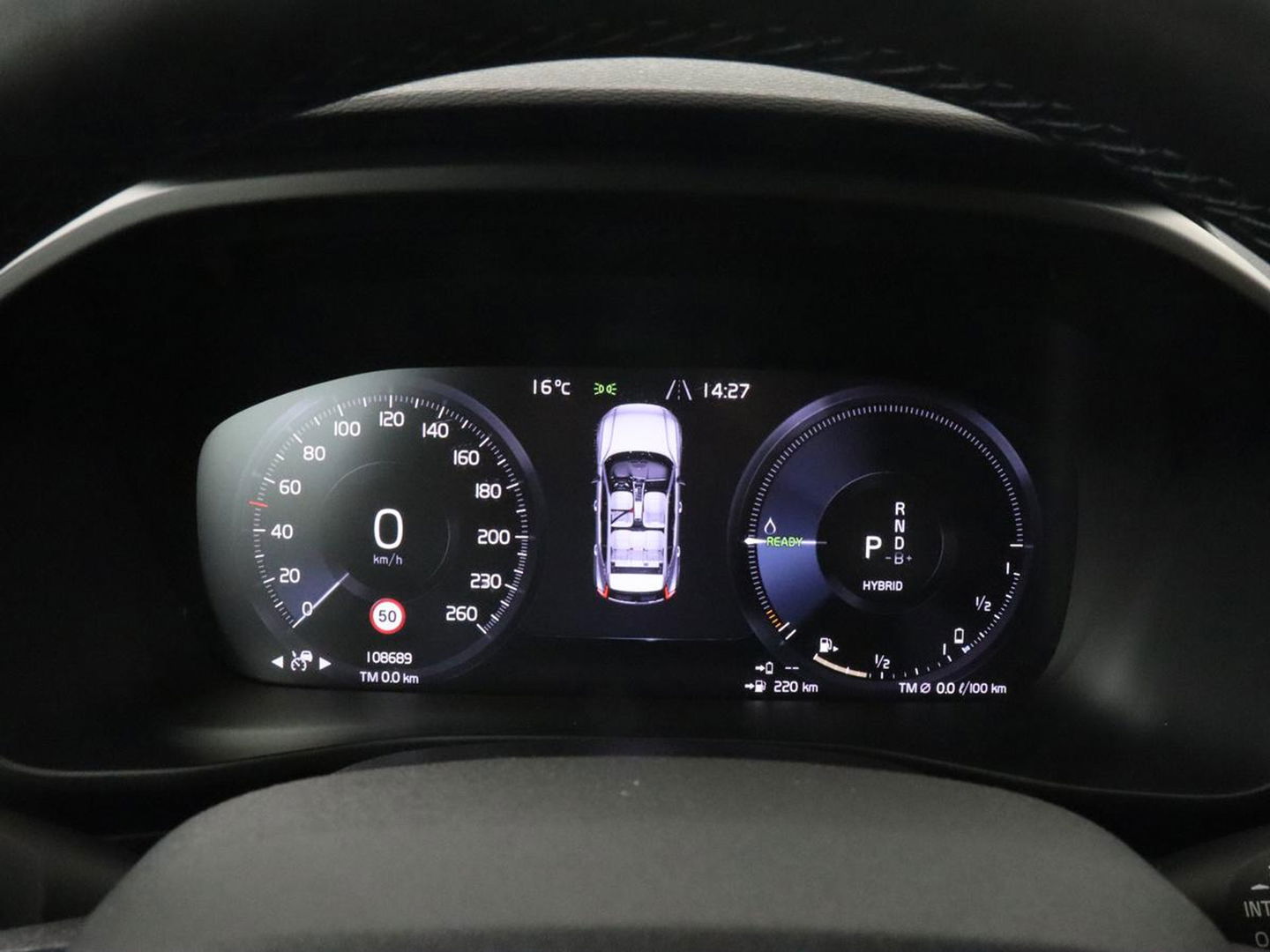 Volvo XC40 1.5 T5 Recharge Inscription | Trekhaak | Stoelverwarming | Adaptive cruise | Camera | Carplay | Navigatie | Full LED | Climate control | PHEV | Plug In