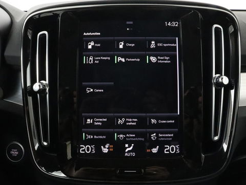 Volvo XC40 1.5 T5 Recharge Inscription | Trekhaak | Stoelverwarming | Adaptive cruise | Camera | Carplay | Navigatie | Full LED | Climate control | PHEV | Plug In