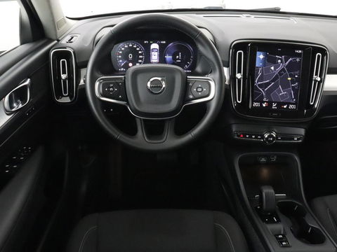 Volvo XC40 1.5 T5 Recharge Inscription | Trekhaak | Stoelverwarming | Adaptive cruise | Camera | Carplay | Navigatie | Full LED | Climate control | PHEV | Plug In