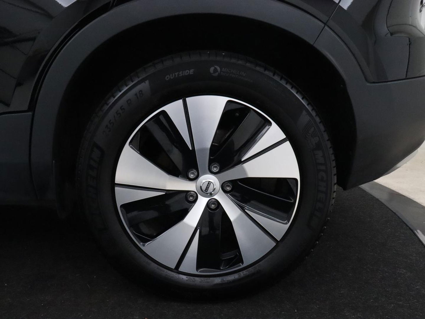 Volvo XC40 1.5 T5 Recharge Inscription | Trekhaak | Stoelverwarming | Adaptive cruise | Camera | Carplay | Navigatie | Full LED | Climate control | PHEV | Plug In