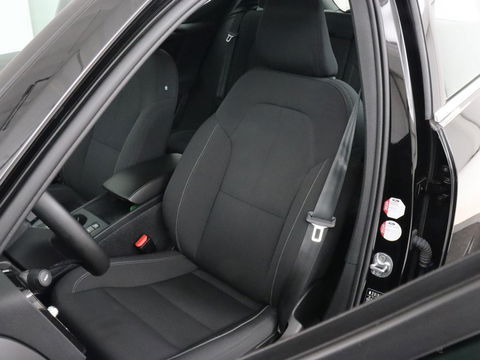 Volvo XC40 1.5 T5 Recharge Inscription | Trekhaak | Stoelverwarming | Adaptive cruise | Camera | Carplay | Navigatie | Full LED | Climate control | PHEV | Plug In