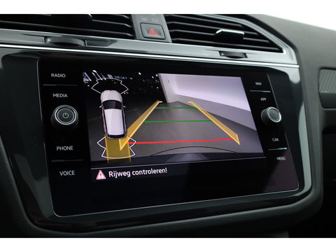 Volkswagen Tiguan 1.4 TSI eHybrid R-Line DSG | Pano | IQ. Light | HUD | Adapt. Cruise | Stoel- Stuurverw. | CarPlay