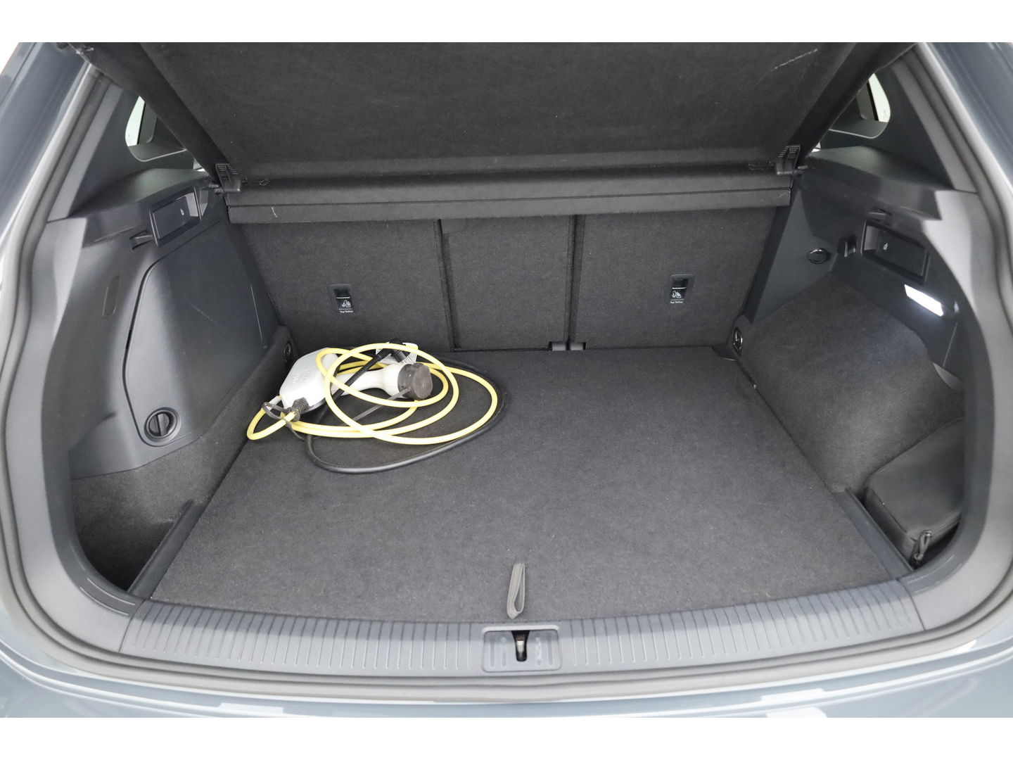 Volkswagen Tiguan 1.4 TSI eHybrid R-Line DSG | Pano | IQ. Light | HUD | Adapt. Cruise | Stoel- Stuurverw. | CarPlay