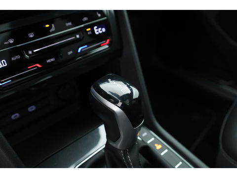 Volkswagen Tiguan 1.4 TSI eHybrid R-Line DSG | Pano | IQ. Light | HUD | Adapt. Cruise | Stoel- Stuurverw. | CarPlay