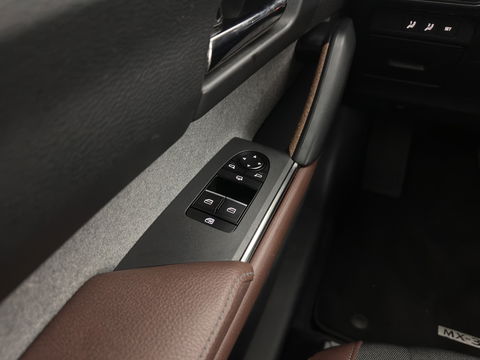 Mazda MX-30 e-SkyActiv 145 First Edition 36 kWh {SOH-92%} (INCL-BTW) *LEATHER-MICROFIBRE | FULL-LED | NAVI-FULLMAP | CCS-FASTLOADER | KEYLESS | BLIND-SPOT |  ADAPT.-CRUISE | HEAD-UP | CAMERA | DIGI-COCKPIT | MEMORY-PACK | SHIFT-PADDLES | ...