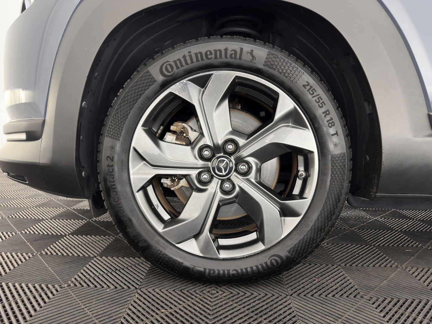 Mazda MX-30 e-SkyActiv 145 First Edition 36 kWh {SOH-92%} (INCL-BTW) Aut.*LEATHER-MICROFIBRE | FULL-LED | NAVI-FULLMAP | KEYLESS | BLIND-SPOT |  ADAPTIVE-CRUISE | HEAD-UP | CAMERA | DIGI-COCKPIT | MEMORY-PACK | SHIFT-PADDLES | 18"ALU*