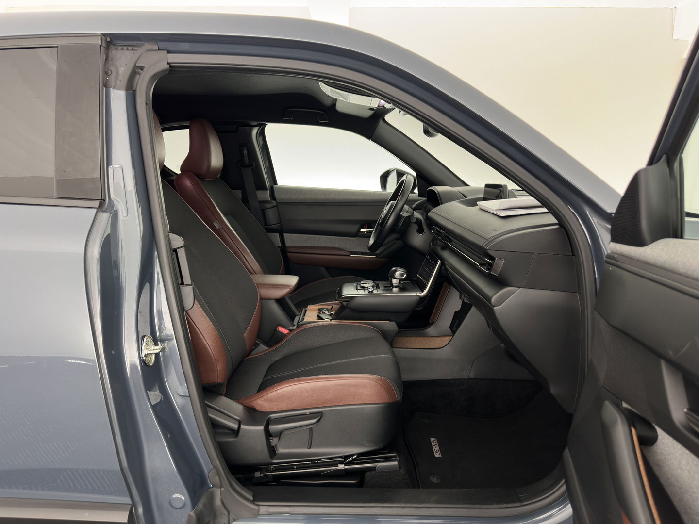 Mazda MX-30 e-SkyActiv 145 First Edition 36 kWh {SOH-92%} (INCL-BTW) Aut.*LEATHER-MICROFIBRE | FULL-LED | NAVI-FULLMAP | KEYLESS | BLIND-SPOT |  ADAPTIVE-CRUISE | HEAD-UP | CAMERA | DIGI-COCKPIT | MEMORY-PACK | SHIFT-PADDLES | 18"ALU*