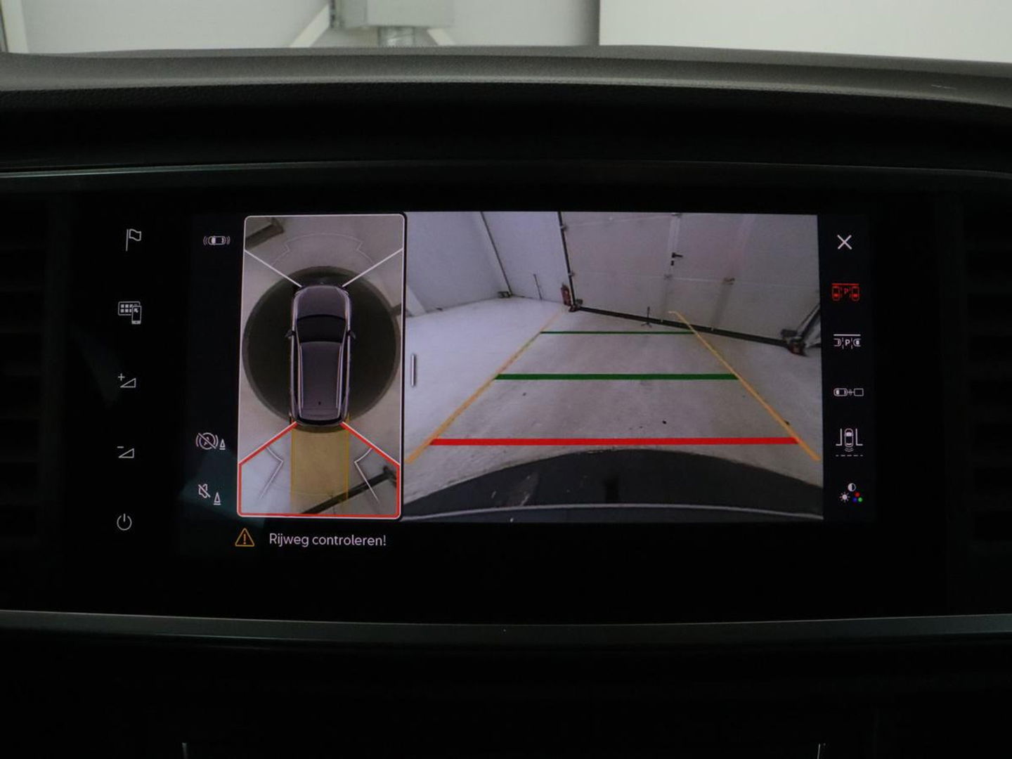 SEAT Ateca 2.0 TDI FR Intens | Leder/Alcantara | Stoelverwarming | 360 Camera | Trekhaak | BeatsAudio | Adaptive cruise | Virtual Cockpit | Carplay | Navigatie | Full LED