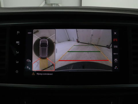 SEAT Ateca 2.0 TDI FR Intens | Leder/Alcantara | Stoelverwarming | 360 Camera | Trekhaak | BeatsAudio | Adaptive cruise | Virtual Cockpit | Carplay | Navigatie | Full LED