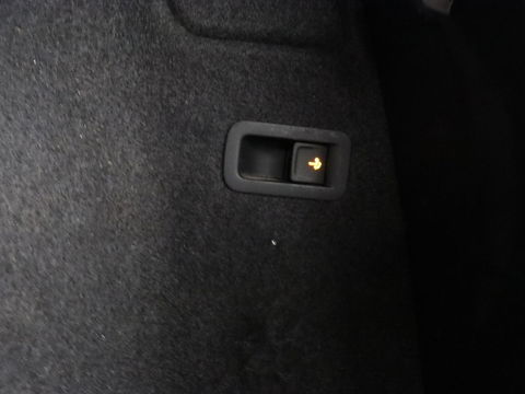 SEAT Ateca 2.0 TDI FR Intens | Leder/Alcantara | Stoelverwarming | 360 Camera | Trekhaak | BeatsAudio | Adaptive cruise | Virtual Cockpit | Carplay | Navigatie | Full LED