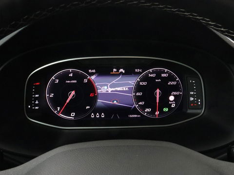 SEAT Ateca 2.0 TDI FR Intens | Leder/Alcantara | Stoelverwarming | 360 Camera | Trekhaak | BeatsAudio | Adaptive cruise | Virtual Cockpit | Carplay | Navigatie | Full LED
