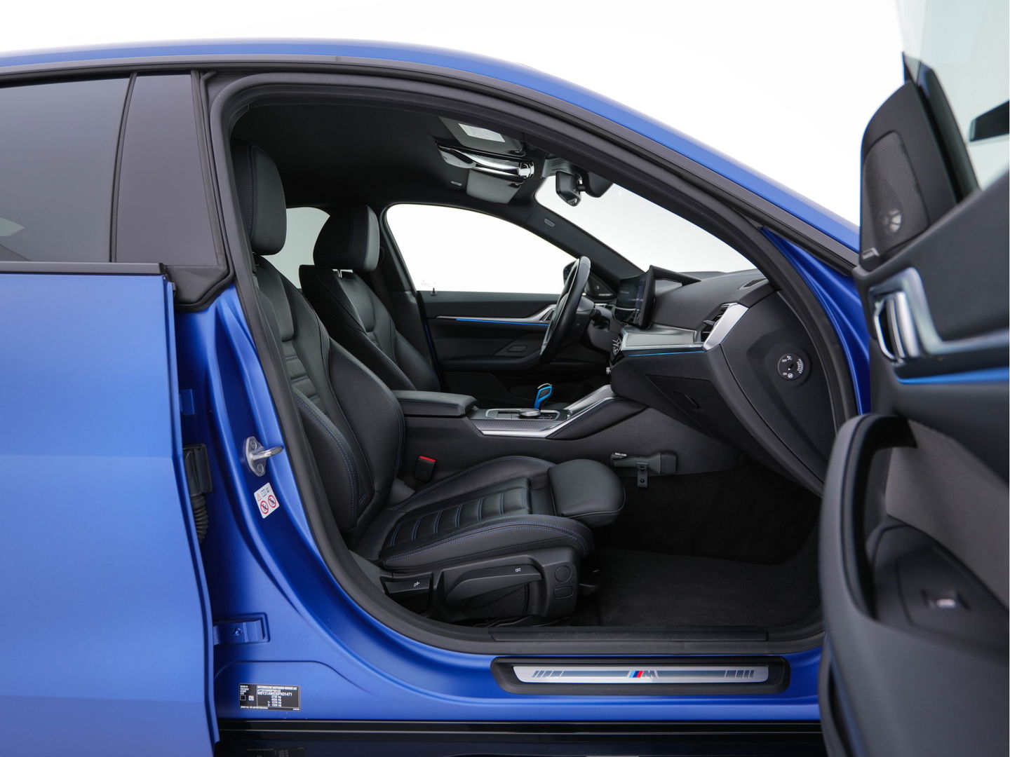 BMW i4 M50 M-Sportpack High Executive 84 kWh [ 3-Fase ] {SOH-97%} (INCL-BTW) *LUXURY-LEATHER | HARMAN/KARDON | ADAPTIVE-CRUISE | HEAD-UP | LASER-LED | BLIND-SPOT | TOP-VIEW | HEATED-SPORTSEATS | DAB+ | WIDE-COCKPIT | AMBIENT-LIGHT | NAVI-FULLMAP | ...