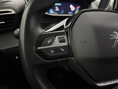 Peugeot e-2008 EV Allure 50 kWh | SOH 92% | Snelladen | Virtual | Adap.Cruise | Camera | Carplay | Keyless | Stoelverw. | Parkeersens.