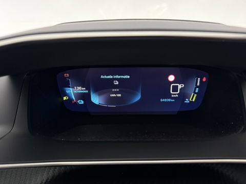 Peugeot e-2008 EV Allure 50 kWh | SOH 92% | Snelladen | Virtual | Adap.Cruise | Camera | Carplay | Keyless | Stoelverw. | Parkeersens.