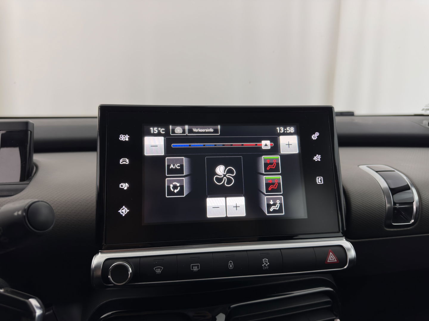 Citroën C4 Cactus 1.6 BlueHDi Feel *NAVI-FULLMAP | HEATED-COMFORTSEATS | CAMERA | ECC | PDC | CRUISE*