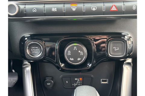 Citroën C3 Aircross 1.2 PT S&S SHINE AUTOMAAT NAVI PDC CRUISECONTROL.