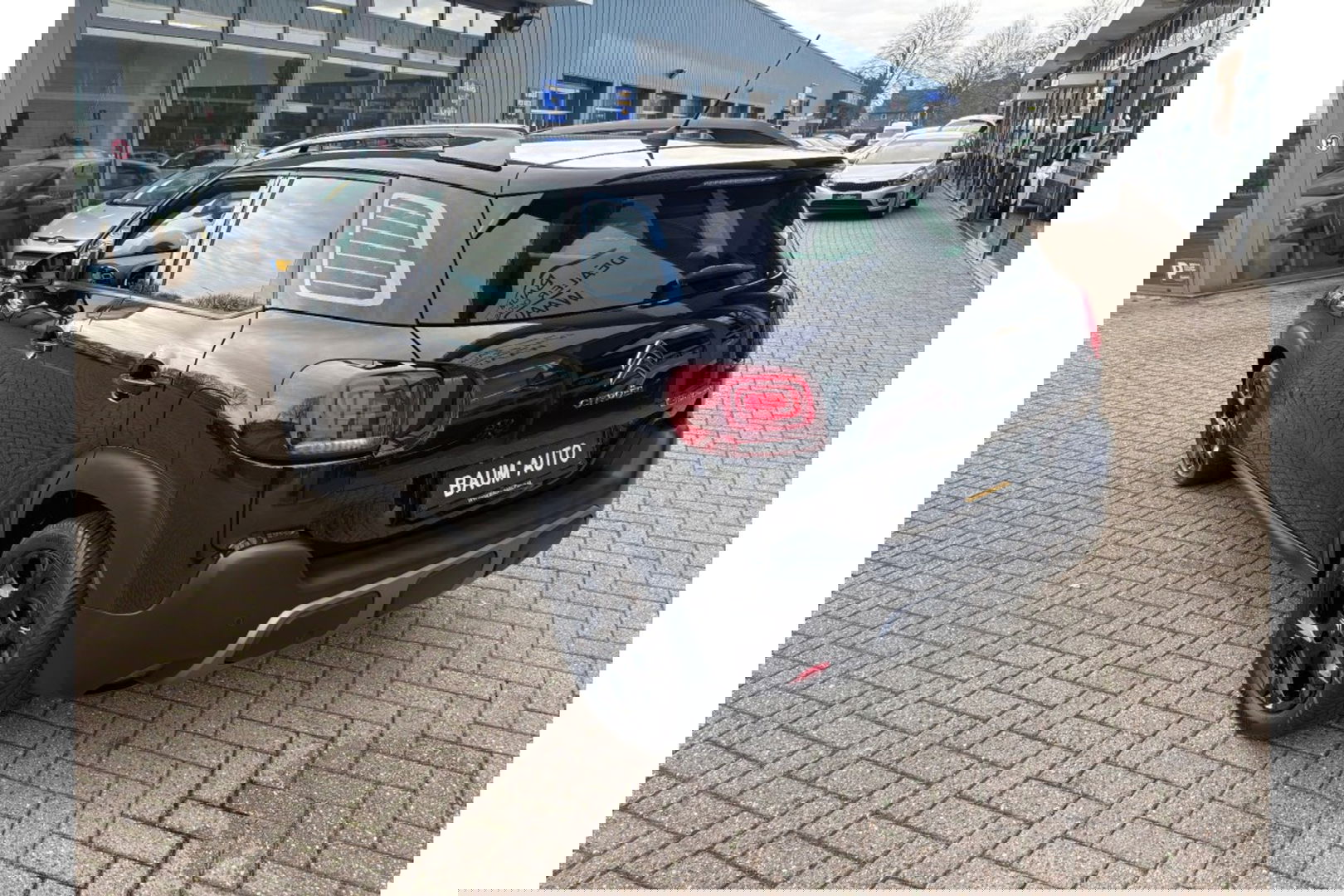 Citroën C3 Aircross 1.2 PT S&S SHINE AUTOMAAT NAVI PDC CRUISECONTROL.