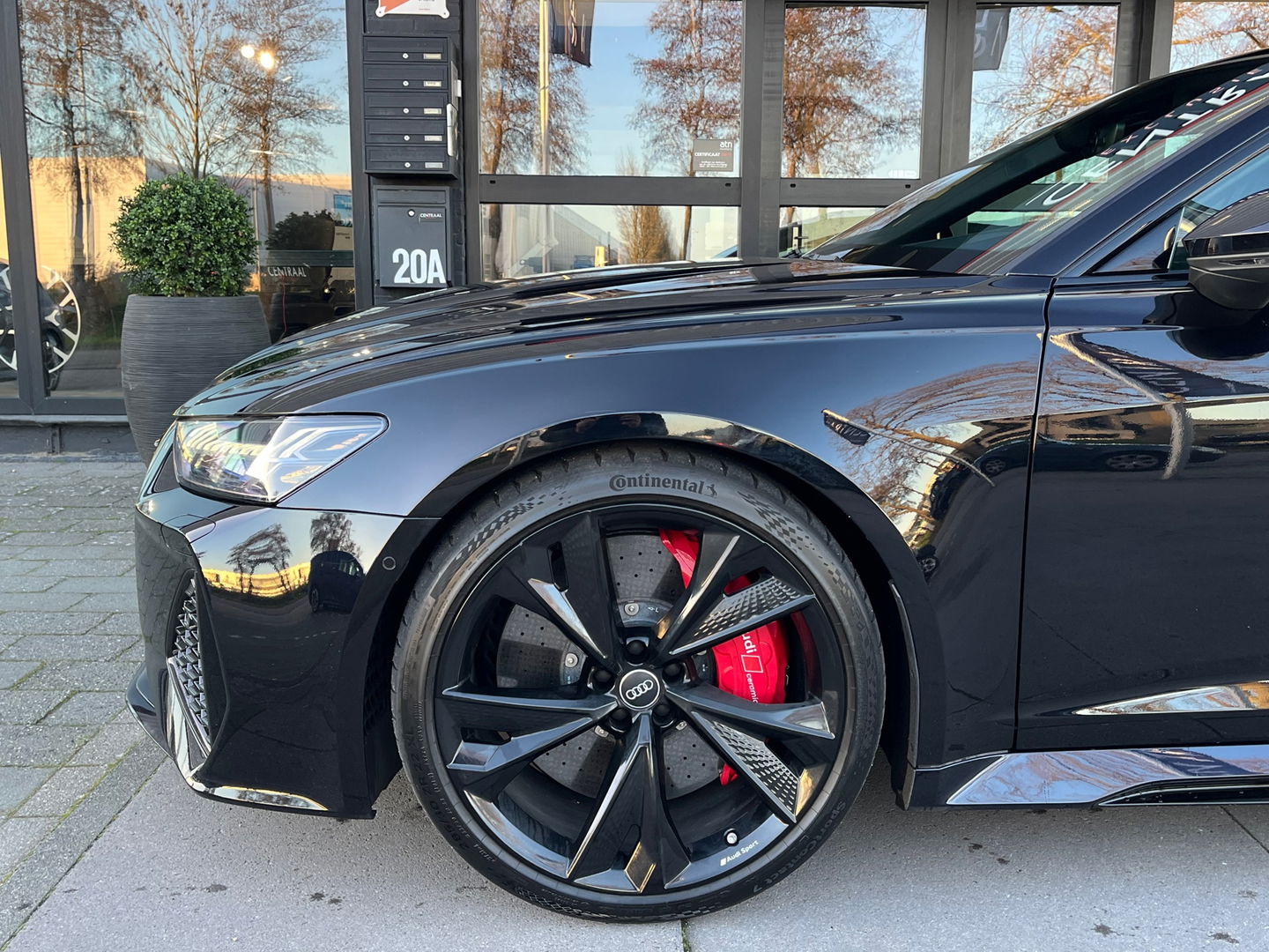 Audi RS6 Avant TFSI Quattro|Pano|Keramisch|B&O|4wiel-besturing|Head-Up|ACC|Memory|360Camera|Carplay|600PK