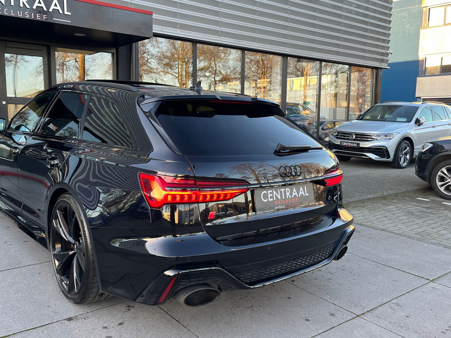 Audi RS6 Avant TFSI Quattro|Pano|Keramisch|B&O|4wiel-besturing|Head-Up|ACC|Memory|360Camera|Carplay|600PK
